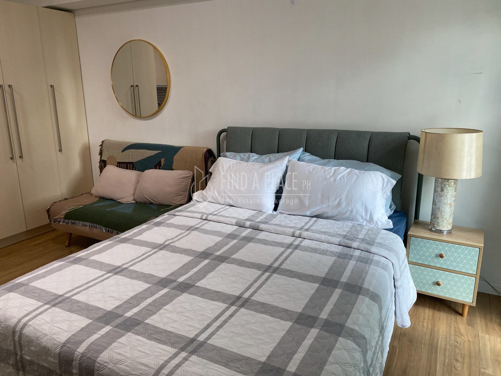 FOR LEASE KROMA, Studio

Code: MCST07
Property: Kroma - 29th Floor
Type: Studio
Size: 27 sqm
Description:

❇️ Studio
❇️ Furnished 
❇️ Modern Aminities
❇️ High Floor
❇️ Stunning views of Ayala Avenue
❇️ Short walk to Makati Medical Center 
❇️ Connected to premier malls via convenient foot bridges. 

Parking: None

Lease Rate: 30,000 Per Month Inclusive of Association Dues
Lease term: 2 months deposit, 2 months advance & 10 months PDC (Negotiable)

NOTE: Available by August 1, 2026