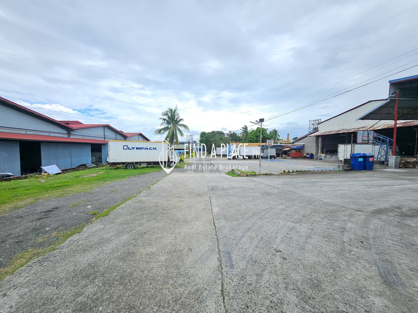 FOR SALE CARMONA PRIME INDUSTRIAL Warehouse  with Commercial Building