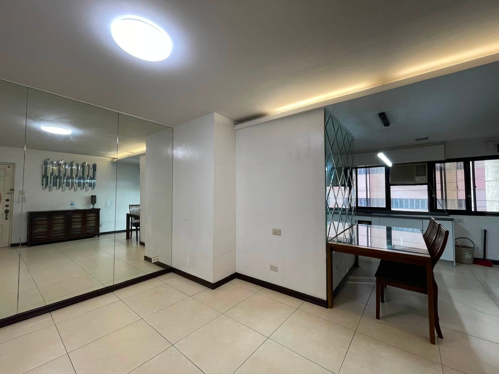 FOR LEASE YULO PLAZA TOWNHOMES, MAKATI 2 Bedroom