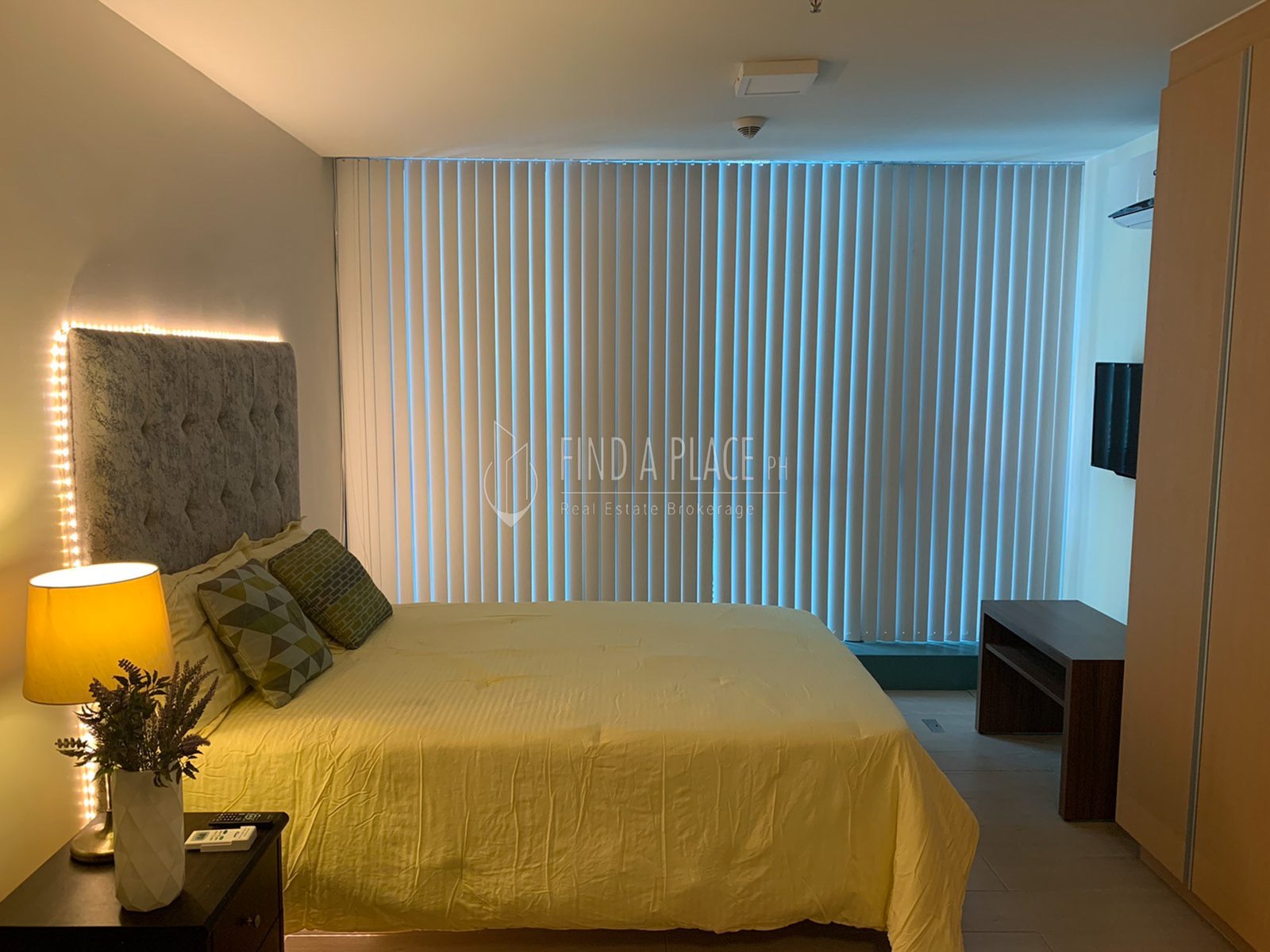 FOR LEASE: One Uptown Residence – 2 Adjacent Units (1-Bedroom each), Ideal for Airbnb