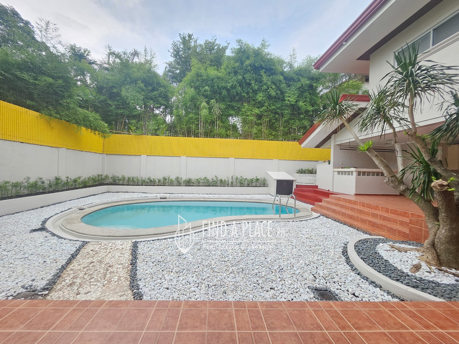 FOR RENT AYALA ALABANG VILLAGE 4 Bedrooms