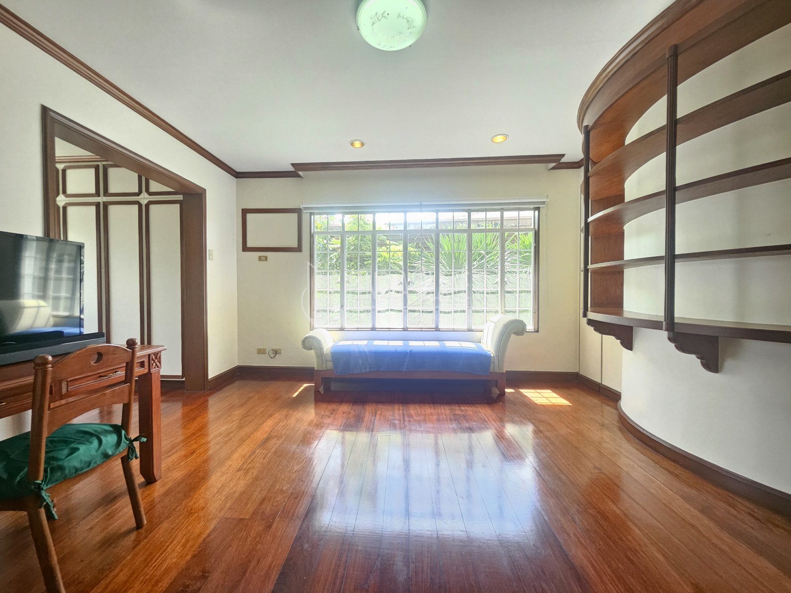 Property media 5