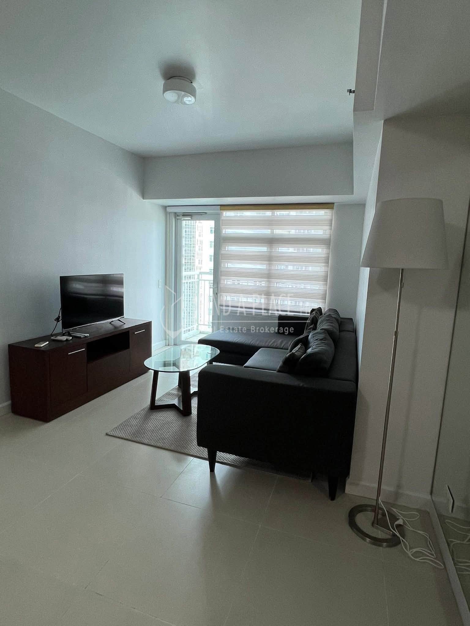 FOR RENT TWO SERENDRA RED OAK, 3 Bedroom
